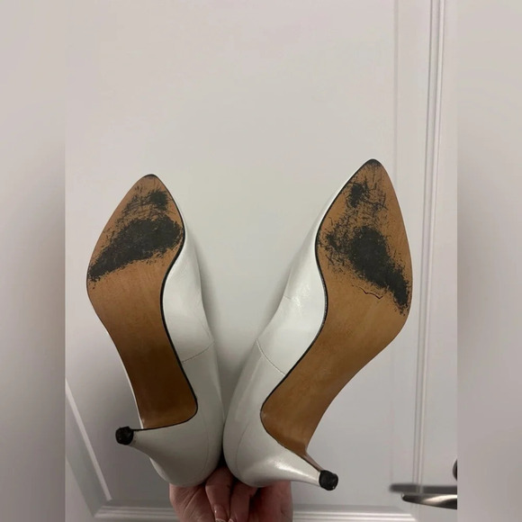 Vintage | Sevilla Genuine Leather White Almond Toe Pumps | Size 6.5 - Picture 5 of 11